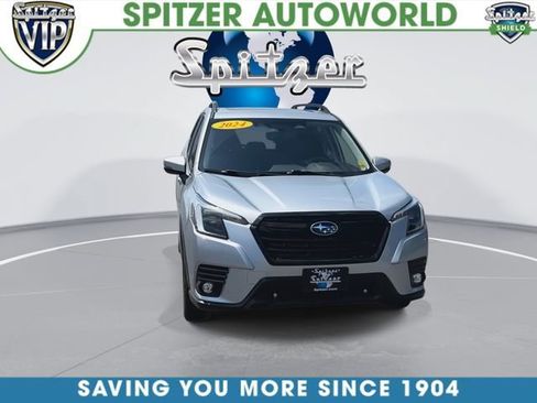 Used 2024 Subaru Forester Limited AWD/4WD image 3