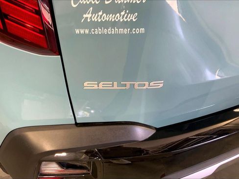 Certified 2025 Kia Seltos S FWD image 8
