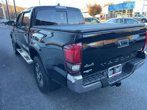 Used 2019 Toyota Tacoma image 17