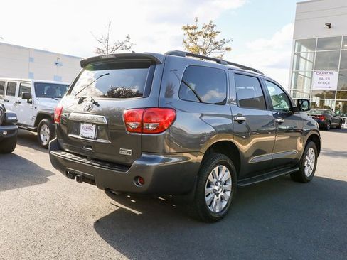 Used 2016 Toyota Sequoia Platinum image 16