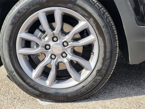 Used 2024 GMC Terrain SLT image 7