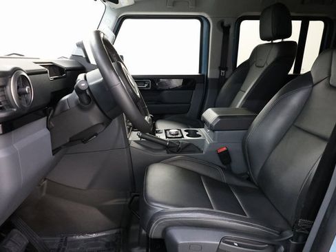 Used 2024 INEOS Grenadier Fieldmaster Edition image 70