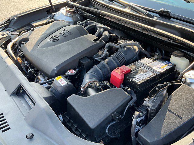 Used 2019 Toyota Avalon XLE w/ Moonroof Package FWD image 7