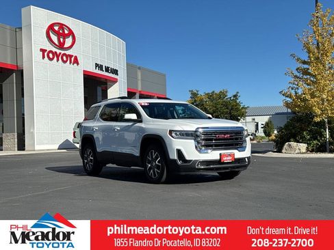 Used 2023 GMC Acadia SLT image 1