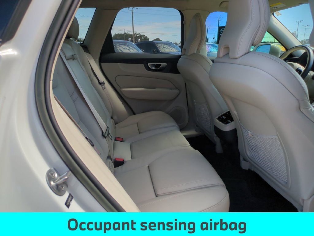 Used 2023 Volvo XC60 B5 Ultimate w/ Protection Package Premier FWD image 31