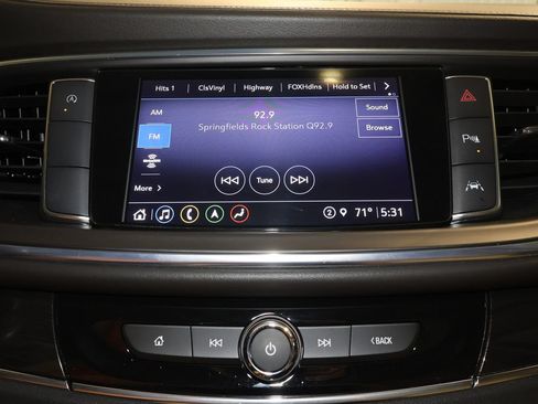Used 2023 Buick Enclave Essence w/ Experience Buick Package FWD image 12