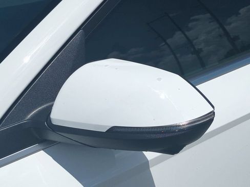 New 2026 Hyundai Kona Limited FWD image 12