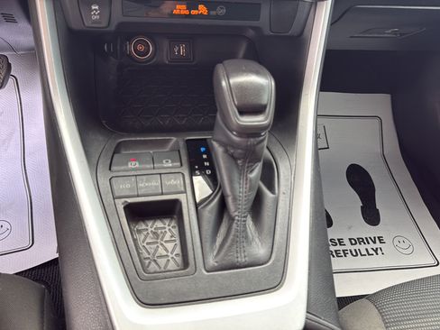 Used 2023 Toyota RAV4 LE FWD image 27