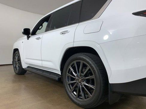 Used 2024 Lexus LX 600 F Sport image 39