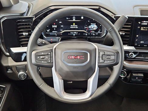 Used 2025 GMC Sierra 1500 SLT RWD image 14