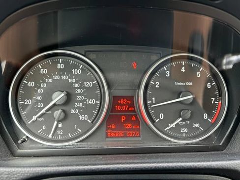 Used 2013 BMW 328i xDrive Coupe AWD/4WD image 10