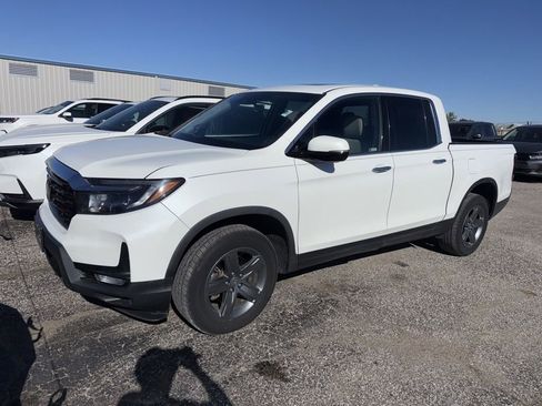 Used 2021 Honda Ridgeline RTL-E image 2