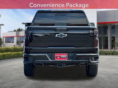 Used 2022 Chevrolet Silverado 1500 RST w/ Redline Edition AWD/4WD image 6