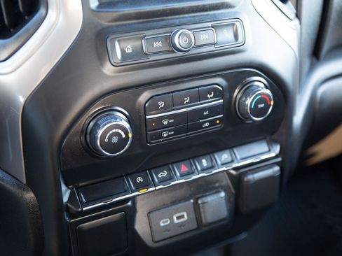 Used 2021 Chevrolet Silverado 1500 Custom image 15