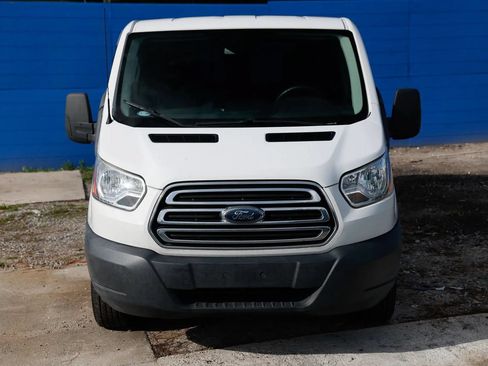 Used 2018 Ford Transit 250 130 Low Roof w/ Exterior Upgrade Package RWD image 11