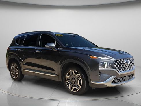 Used 2022 Hyundai Santa Fe Limited w/ Cargo Package FWD image 9