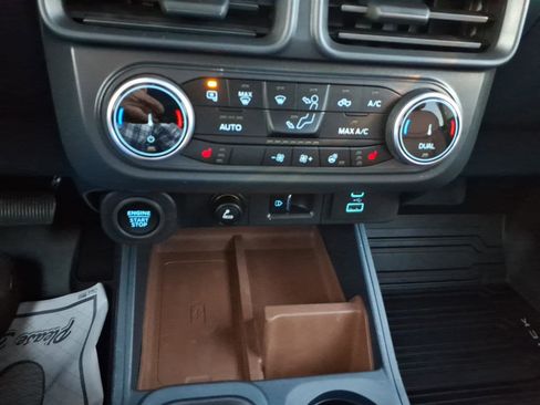 Used 2024 Ford Maverick Lariat image 16