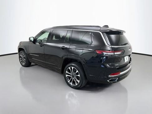 Used 2025 Jeep Grand Cherokee L Overland w/ Advanced Protech Group III AWD/4WD image 5