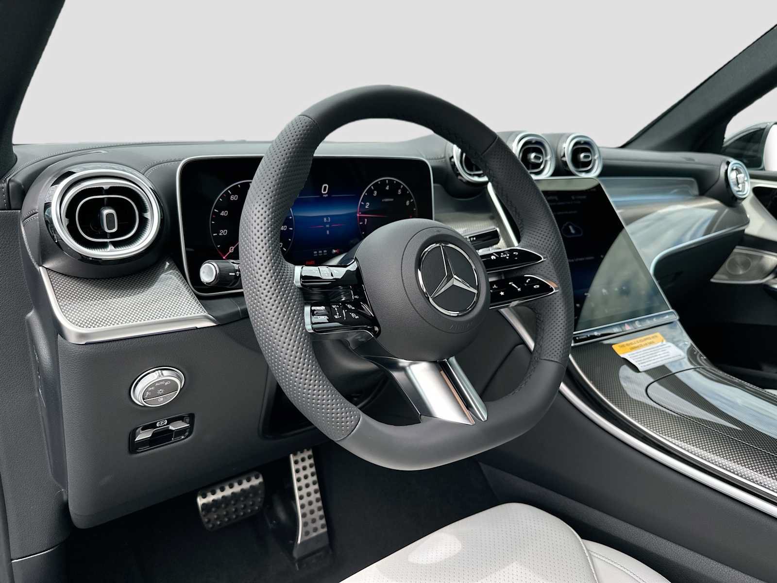 Used 2026 Mercedes-Benz GLC 300 image 9