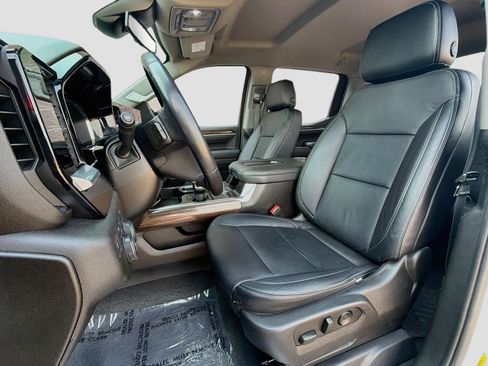 Used 2022 Chevrolet Silverado 1500 RST AWD/4WD image 13