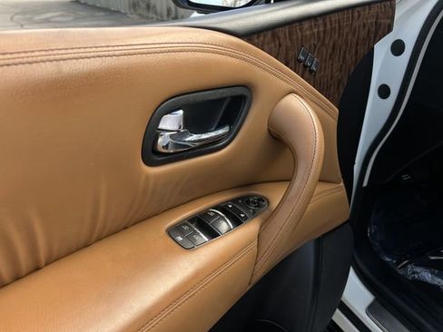 Used 2017 Nissan Armada Platinum image 11