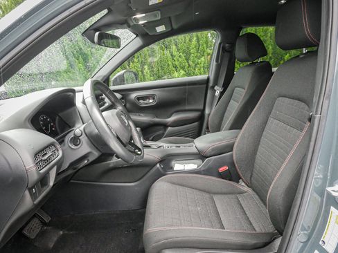 Used 2023 Honda HR-V Sport image 7