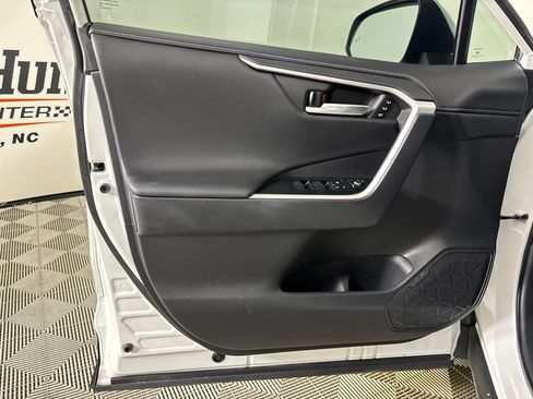 Used 2023 Toyota RAV4 Limited AWD/4WD image 9