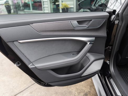 Used 2025 Audi RS 7 Performance image 25