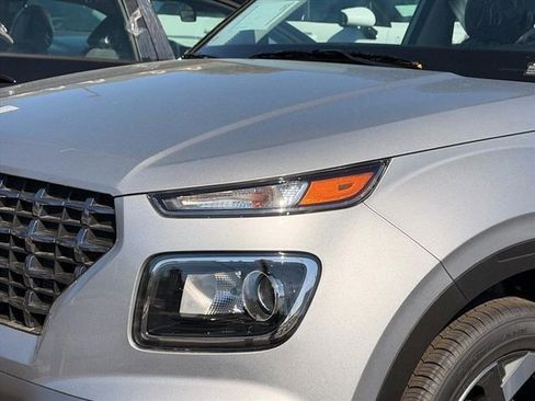 New 2026 Hyundai Venue SEL FWD image 26