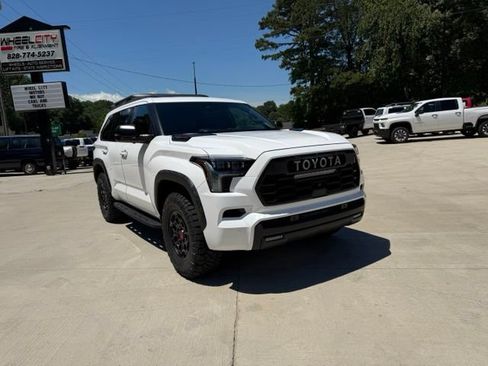 Used 2026 Toyota Sequoia TRD Pro AWD/4WD image 13