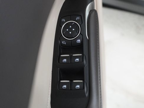 Used 2019 Lincoln MKC Reserve w/ MKC Technology Package FWD image 19