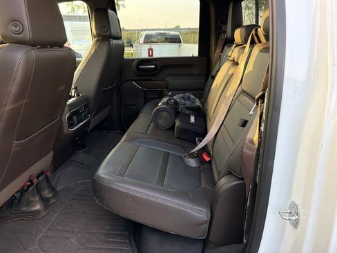 Used 2021 GMC Sierra 3500 Denali w/ Denali Ultimate Package AWD/4WD image 4
