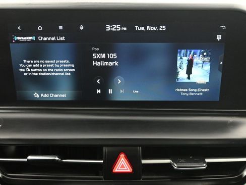 Certified 2024 Kia Seltos SX w/ SX Sunroof Package image 22