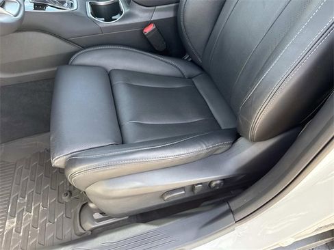 Used 2025 Subaru Outback Touring image 14