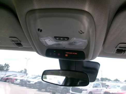 Used 2023 Buick Encore GX Preferred w/ Cold Weather Comfort Package AWD/4WD image 19