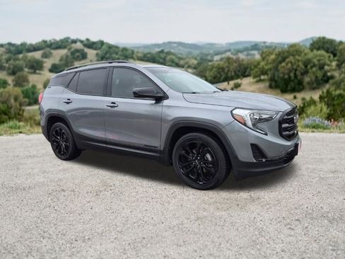 Used 2020 GMC Terrain SLE w/ Driver Convenience Package FWD image 1