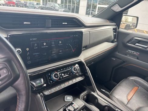 Used 2022 GMC Sierra 1500 AT4 w/ AT4 Premium Package image 10