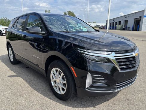 Used 2024 Chevrolet Equinox LT w/ LPO, Floor Liner Package AWD/4WD image 9