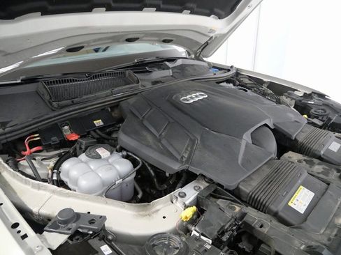 Used 2022 Audi Q7 3.0T Premium Plus image 11