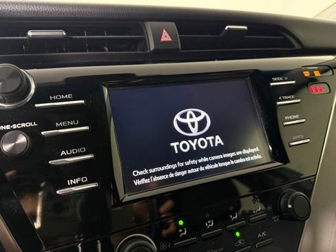 Used 2018 Toyota Camry LE FWD image 24