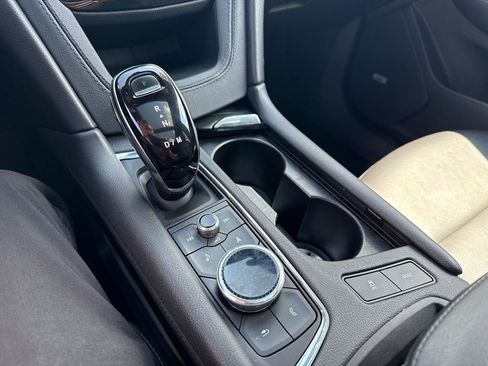 Used 2020 Cadillac XT6 Premium Luxury AWD/4WD image 30