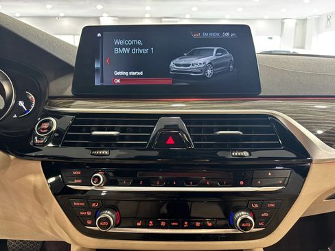 Used 2018 BMW 530i RWD image 27