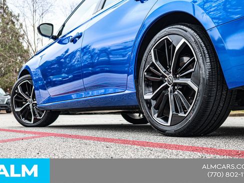 Used 2025 Nissan Altima 2.5 SR image 16