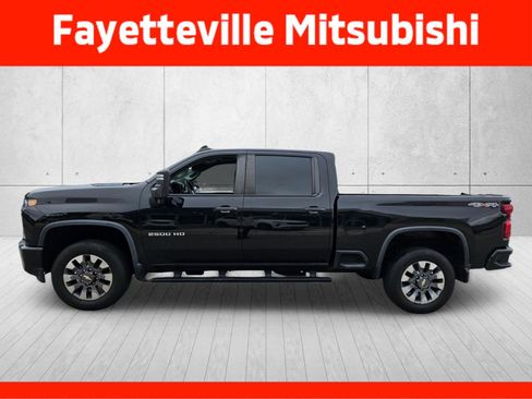 Used 2023 Chevrolet Silverado 2500 Custom w/ Custom Value Package AWD/4WD image 4