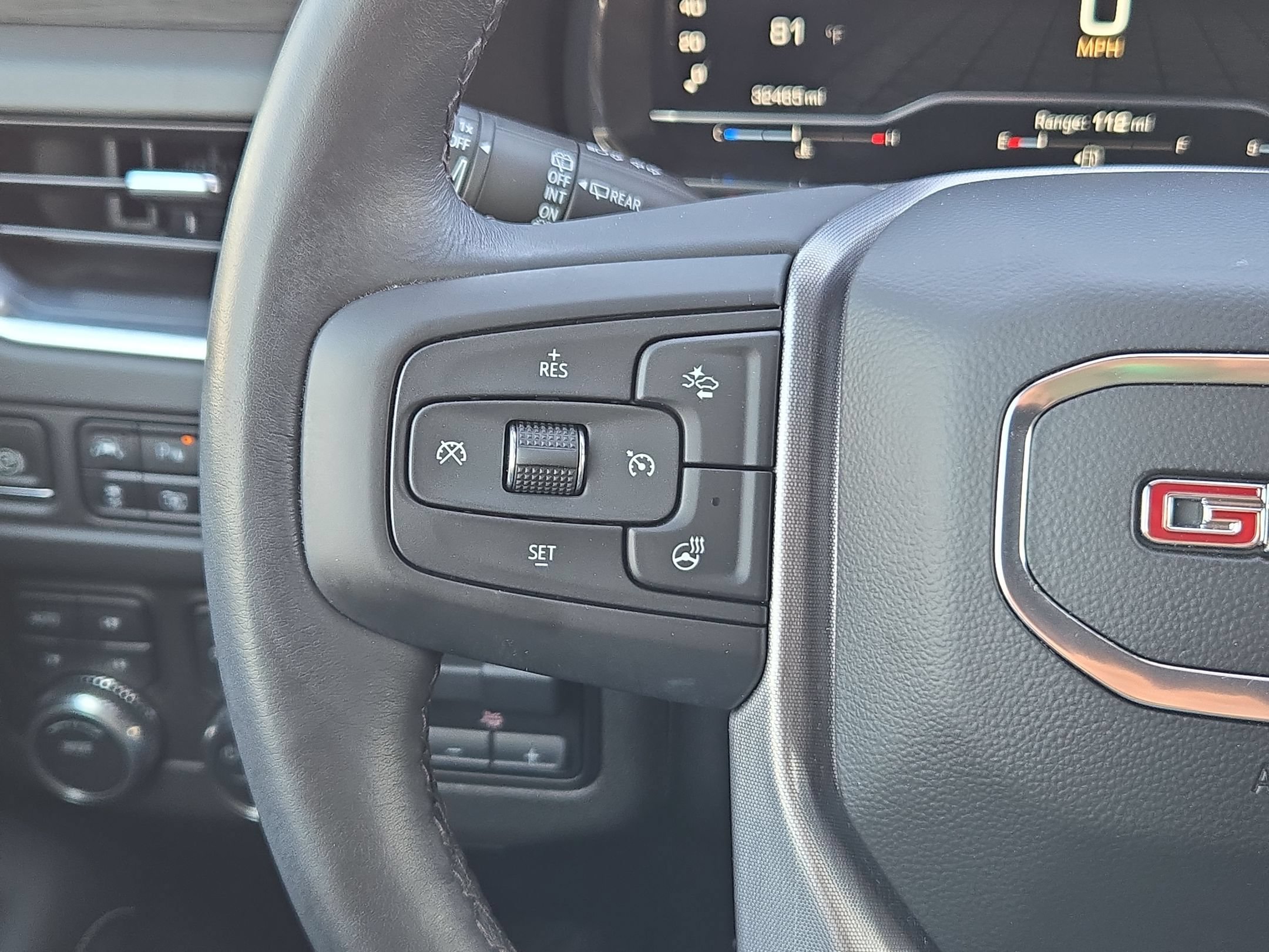Certified 2022 GMC Yukon SLT w/ SLT Luxury Package AWD/4WD image 20