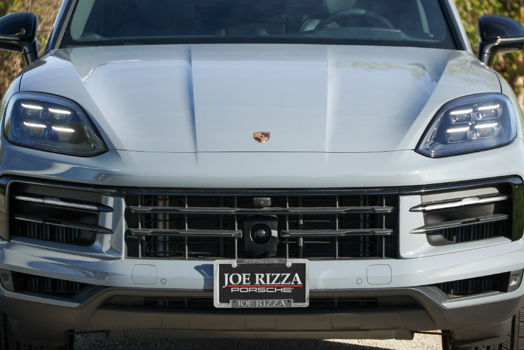Certified 2026 Porsche Cayenne Coupe AWD/4WD image 18