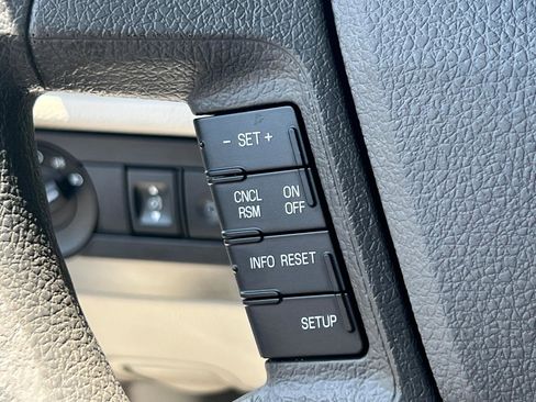 Used 2012 Ford Fusion S FWD image 20