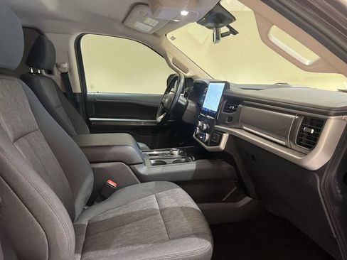 Used 2023 Ford Expedition XLT RWD image 26