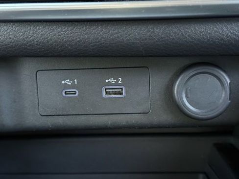 Used 2023 Nissan Rogue S image 18