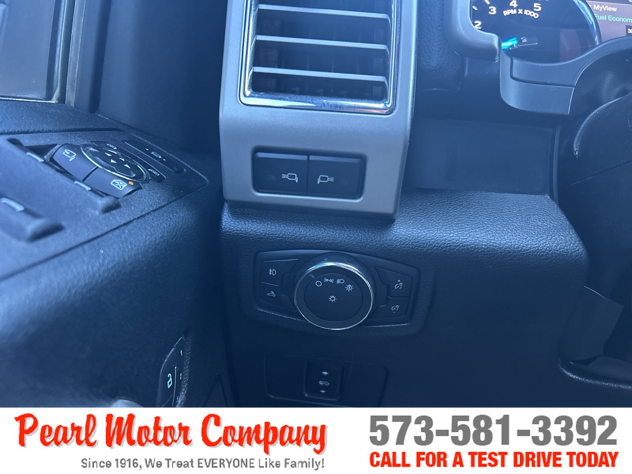 Used 2017 Ford F250 Lariat w/ Tow Technology Bundle AWD/4WD image 14